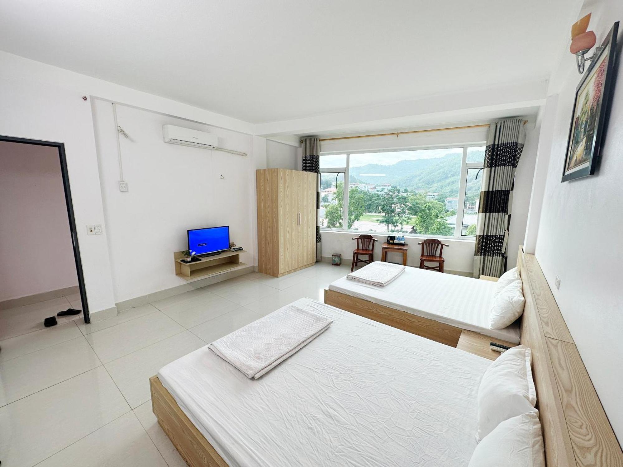 Quy Anh Hotel Bao Lac Town Exteriér fotografie